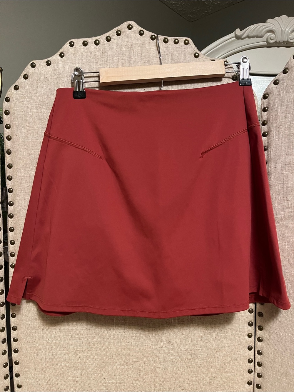 Old Navy active Powersoft skirt size medium burnt orange color